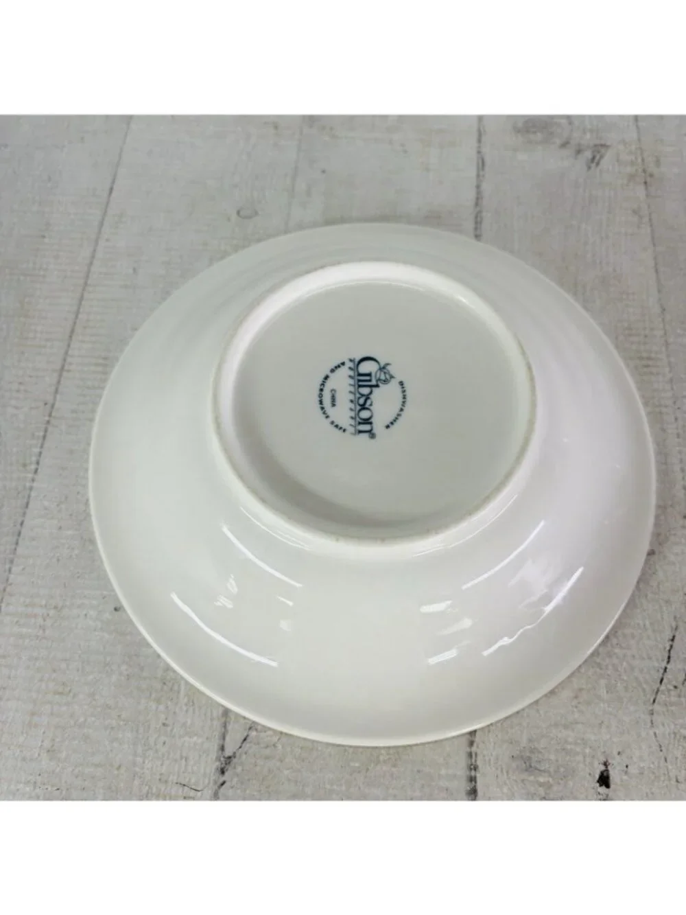 Gibson FRUIT Embossed Fruit Leaves White Shades Rim Coupe Soup Bowls Set of 5